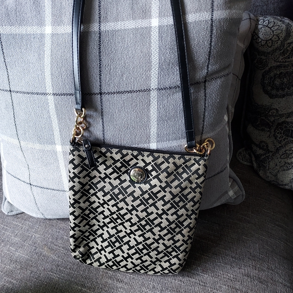 Crossbody purse